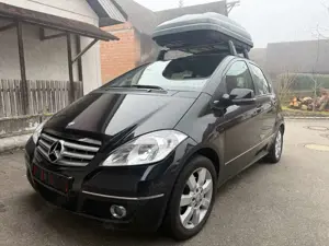 Mercedes-Benz A 180 A 180 Automatik klima Navi 8fach bereift Alu Temp.