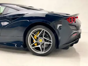 Ferrari F8 Tributo 1.HAND*LIFT*CARBON*RAC SEAT* Bild 5
