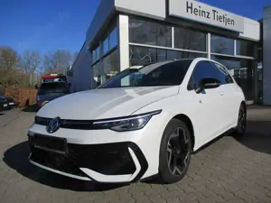 Volkswagen Golf VIII 1.5 TSI OPF R-Line