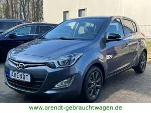 Hyundai i20 FIFA World Cup Edition*SHZ/TEMPOMAT/KLIMA*
