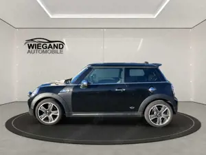MINI Cooper S Aut.+CHILI+NAVI+PANO+PDC+ Bild 2