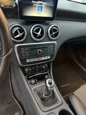 Mercedes-Benz A 180 A-Klasse Diesel d 7G-DCT Style