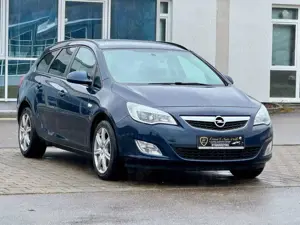 Opel Astra J Sports Design Edition TÜV/AU 02.2028