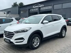 Hyundai TUCSON Tucson blue Classic 2WD/Klima/Eu6/2.Ha/TÜV NEU/