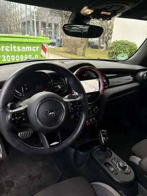 MINI John Cooper Works Aut. Trim Bild 2