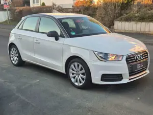 Audi A1 1,0 TFSI Sportback basis/Navi/Garantie Bild 5