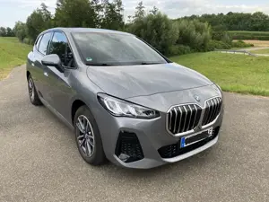 BMW 225 225e xDrive Active Tourer Aut. M-Sportpaket, AHK, frei ab Ende Mai