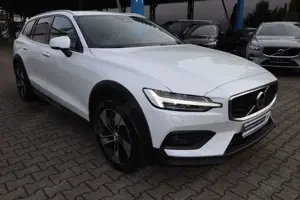 Volvo V60 Cross Country V60 Cross Country B4 D AWD Plus|NAVI|ACC|R-CAM| Bild 5