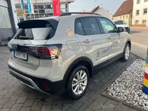 Volkswagen T-Cross 1.0 TSI Life "FACELIFT" RFK/ACC/SHZ/LED Bild 3