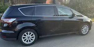 Ford S-Max Titanium AWD Bild 5