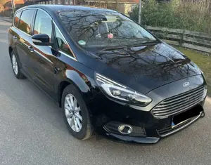 Ford S-Max Titanium AWD Bild 2