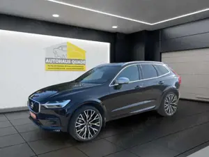 Volvo XC60 R Design AWD StandHZG AHK-abnehmbar Navi Digitales