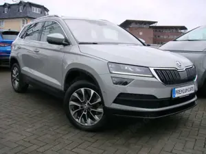 Skoda Karoq 1,5TSi Clever ACC 360° LED Pano AHK