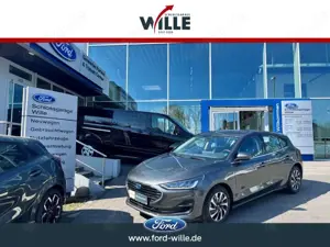 Ford Focus Titanium Automatik Kamera Navi ACC