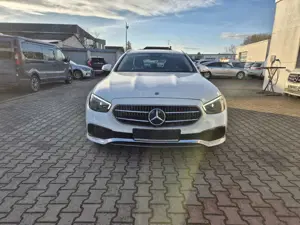 Mercedes-Benz E 300 e T Avantgarde AHK, LED, Rückfahrkamera, AppleCarp Bild 2