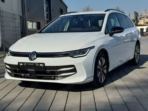 Volkswagen Golf VIII Var. 1.5 eTSI OPF DSG Goal SZH*BLIS*ACC*Ambi