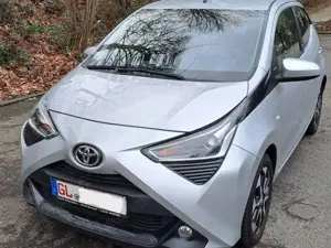 Toyota Aygo *Top*Automatik*Klima*5-türig Team Deutschland Bild 2