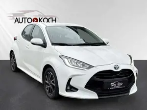 Toyota Yaris 1,5-l-VVT-iE Hybrid Team D AHK Winterreifen Digita