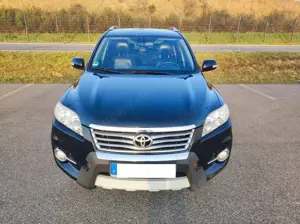 Toyota RAV 4 RAV4 Diesel 2.2 D-CAT 4x4 Executive TÜV NEU