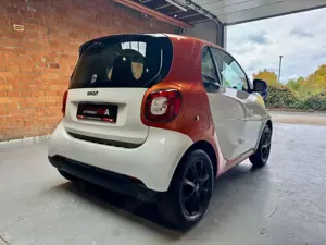 smart forTwo Basis 0.9 Turbo+PDC+KLIMA+COOLAUDIO+SHZ Bild 4