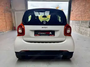 smart forTwo Basis 0.9 Turbo+PDC+KLIMA+COOLAUDIO+SHZ Bild 5