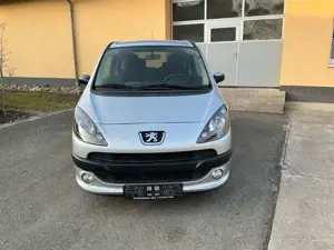 Peugeot 1007