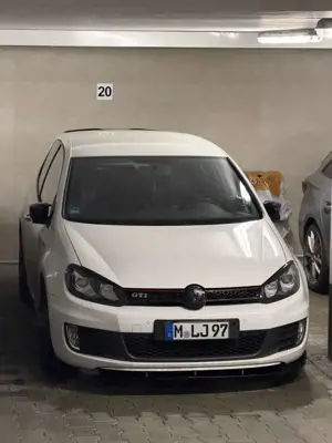 Volkswagen Golf GTI 6 2.0 TSI