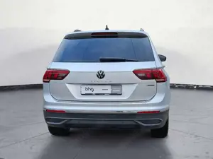 Volkswagen Tiguan 2.0 TDI DSG Life 4Motion Bild 5