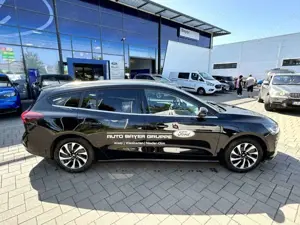 Ford Focus Turnier 1.0 EcoBoost Hybrid TITANIUM X Bild 2