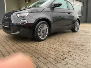 Fiat 500e MY23 118PS 42kWh  KLIMA*CARPLAY*TEMPOMAT*DAB