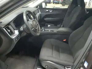 Volvo XC60 B4 D Geartronic Momentum Pro Bild 3