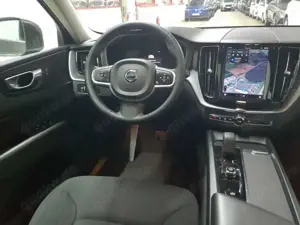 Volvo XC60 B4 D Geartronic Momentum Pro Bild 5