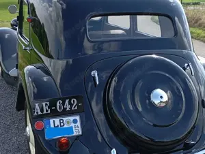 Citroen Traction 11 CV BN Bild 3