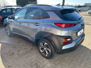 Hyundai KONA Style Hybrid 2WD AUT./NAVI/SHZ/TEMP/FREISPR Bild 5