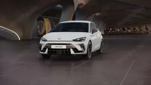 CUPRA Leon 1.5 eTSI DSG NAVI ALLWETTER SENNHEISER Bild 2