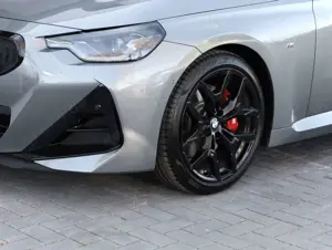 BMW 220 i Coupé Bild 5