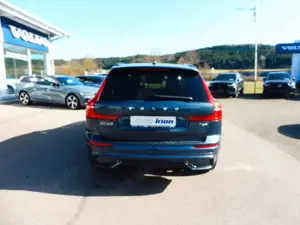 Volvo XC60 T6 Plus Dark Recharge Plug-In Hybrid AWD Bild 4