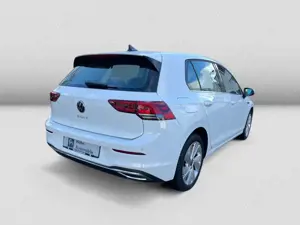 Volkswagen Golf VIII 1.5TSI Style Navi ACC LED Sitzh Climat Bild 4