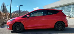 Ford Fiesta Fiesta ST mit wenig km, Panoramadach, Navi, Performance Paket, usw. TOPZUSTAND!!!
