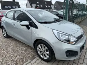 Kia Rio Edition 7*2HAND*TÜV NEU*TOPP*