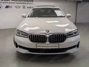 BMW 520 d Touring Laser Pano AHK HuD DA PA 18'' Bild 3