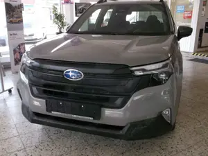 Subaru Forester 2.0ie Lineartronic Exclusive / Panoramadach / LED