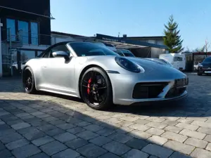 Porsche 992 GTS 4 Cabrio 1.Hd LNP: 215.347,78€ Approved