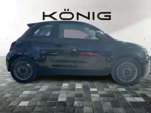 Fiat 500e Icon Carplay Klimaautomatik Navigation Bild 2