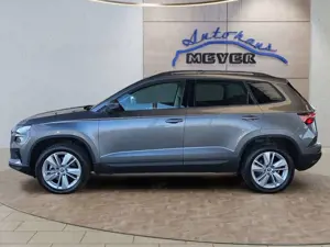 Skoda Karoq 2,0TDI DSG 4x4 Navi/LED/Kamera/ACC/Winterp.   ** Bild 2