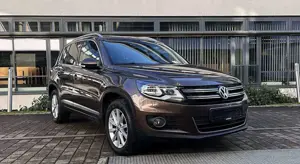 Volkswagen Tiguan Sport  Style 4Motion*Pano*AHK*Navi*Xenon