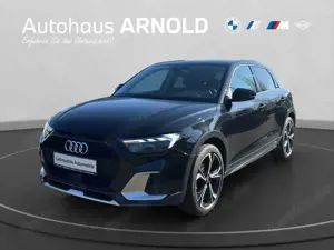 Audi A1 Navi StopGo LED RFK Tempomat Klimaaut. PDC