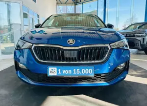Skoda Scala 1.5 TSI Style DSG Pano LED SHZ PDC v+h AHK Bild 3