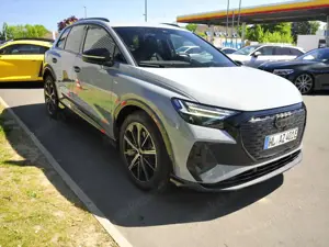 Audi Q4 e-tron 45 Optik-Paket Audi Connect Matrix-LED Bild 2
