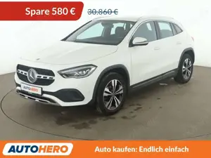 Mercedes-Benz GLA 200 Progressive Aut.*LED*NAVI*TEMPO*CAM*PDC*SHZ*KLIMA*
